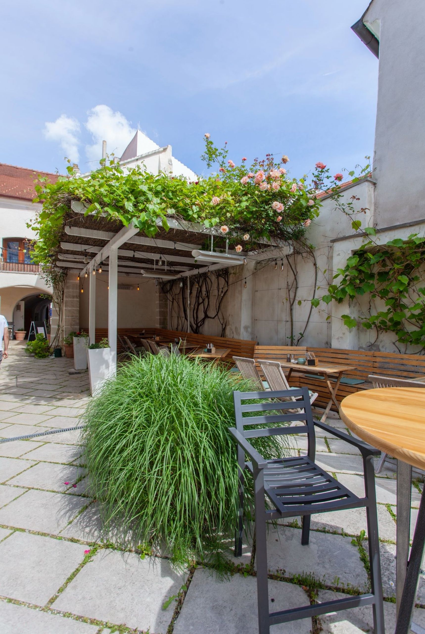 galerie rabinas hofpassage gastgarten